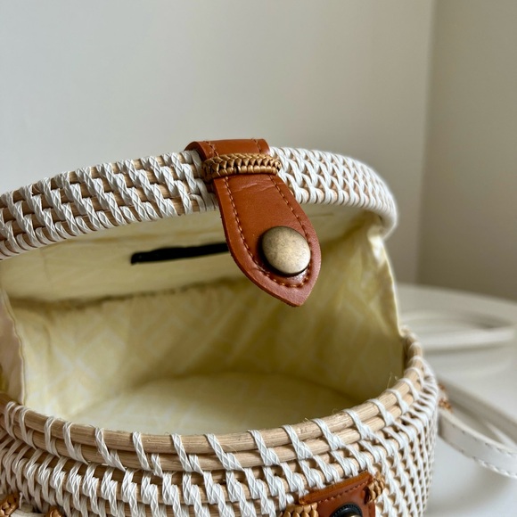 Anthropologie Woven Rattan Circle Crossbody Bag - Picture 5 of 7